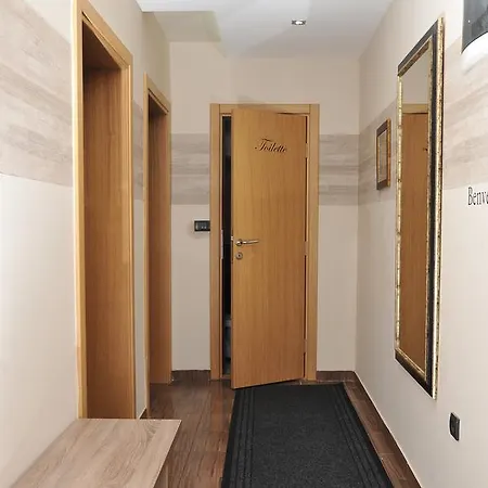 Apartment Zivkovic, Milmari D