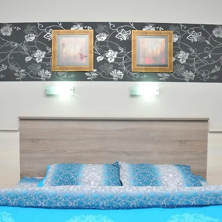 Zivkovic, Milmari D Apartment *